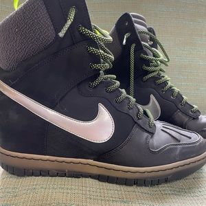 RARE Nike Dunk Sky Hi Sneakerboot 2.0 Black Wedge, black and Neon Yellow